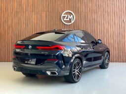 
										BMW X6 cheio									