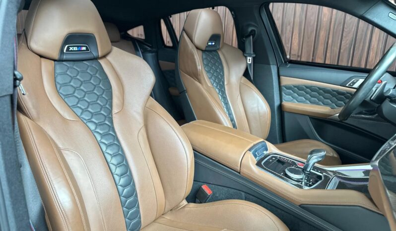 
								BMW X6 cheio									