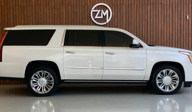 
								CADILLAC ESCALADE cheio									