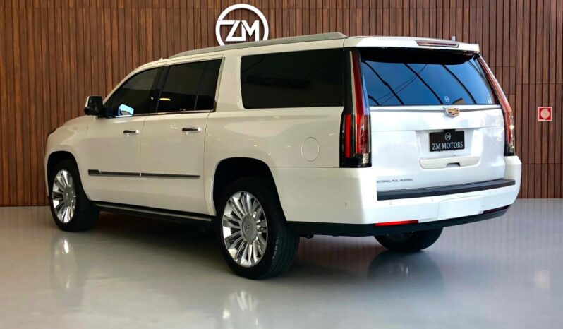 
								CADILLAC ESCALADE cheio									