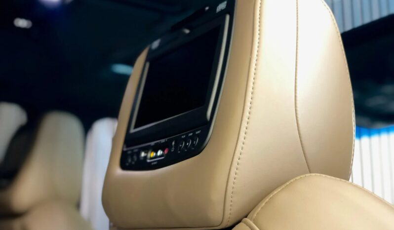
								CADILLAC ESCALADE cheio									