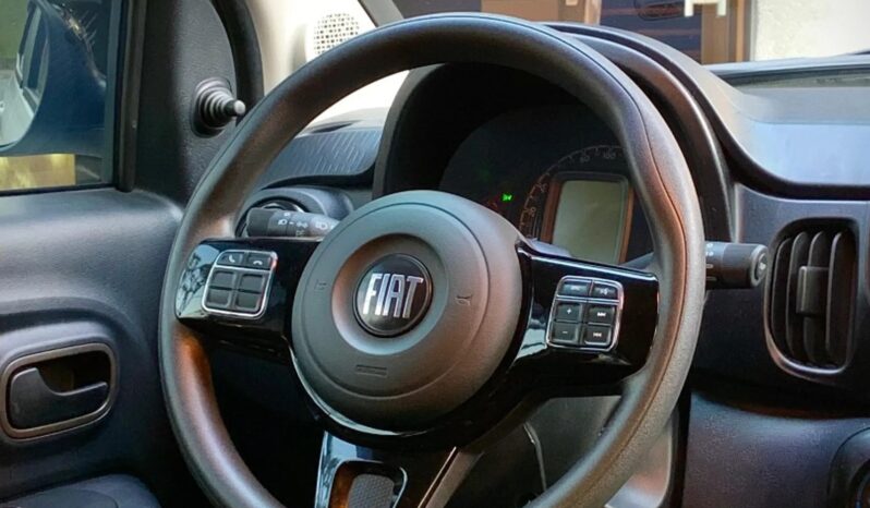 
								FIAT MOBI cheio									