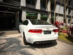 
										JAGUAR XE cheio									
