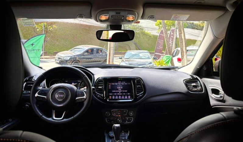 
								JEEP COMPASS cheio									