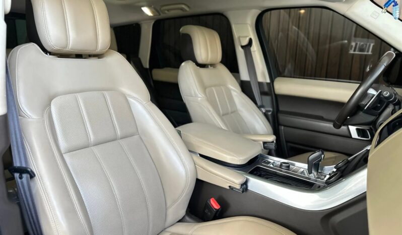 
								LAND ROVER RANGE ROVER SPORT cheio									