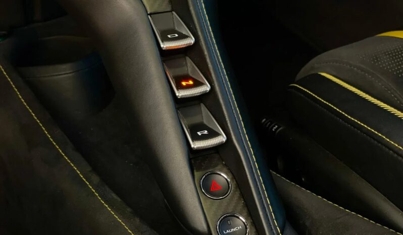 
								MCLAREN 720S cheio									