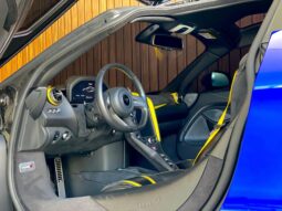 
										MCLAREN 720S cheio									