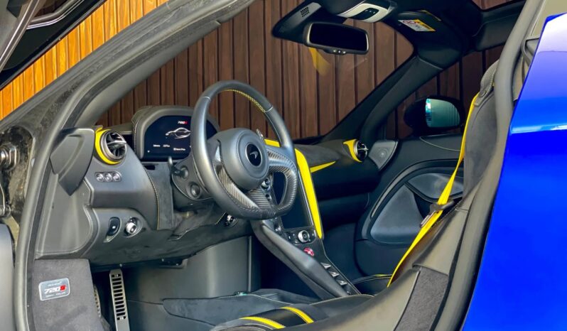 
								MCLAREN 720S cheio									