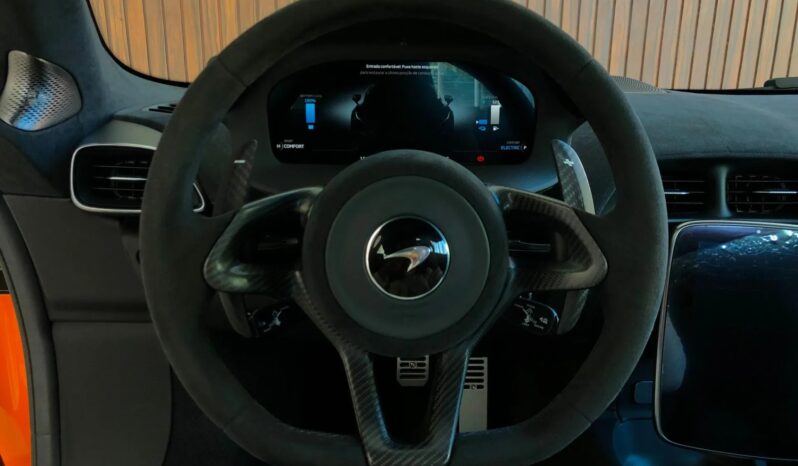 
								MCLAREN ARTURA cheio									