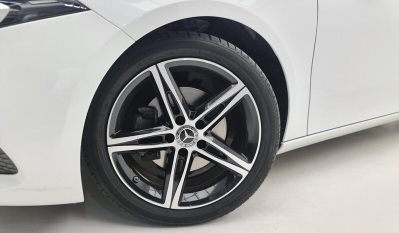 
								MERCEDES-BENZ A 200 cheio									