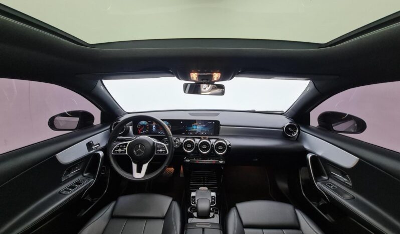 
								MERCEDES-BENZ A 200 cheio									