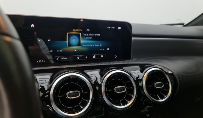 
								MERCEDES-BENZ A 200 cheio									