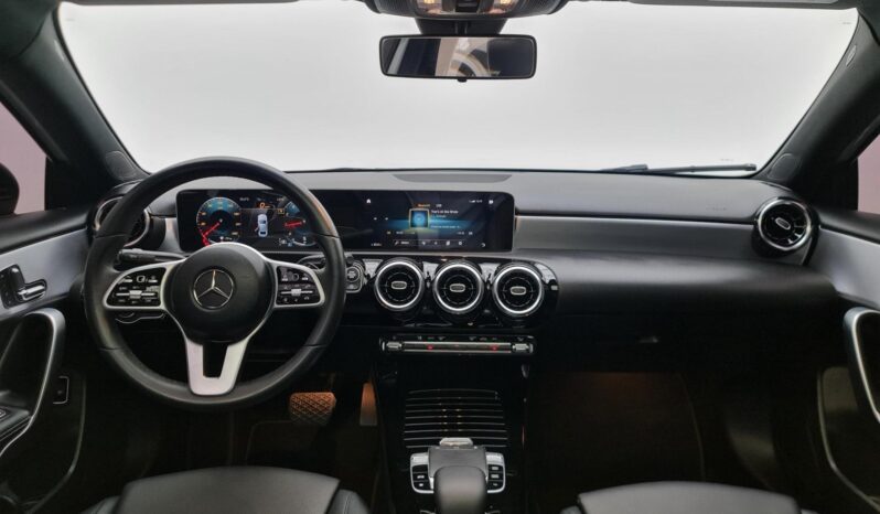 
								MERCEDES-BENZ A 200 cheio									