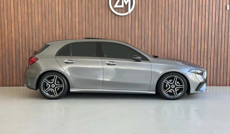 
								MERCEDES-BENZ A 200 cheio									