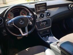 
										MERCEDES-BENZ GLA 250 cheio									
