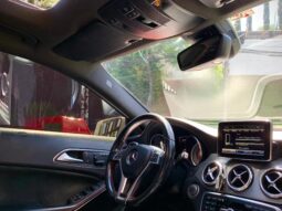 
										MERCEDES-BENZ GLA 250 cheio									