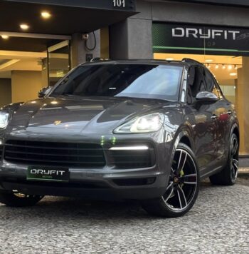 Porsche Cayenne Alphaville