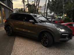 
										PORSCHE CAYENNE cheio									