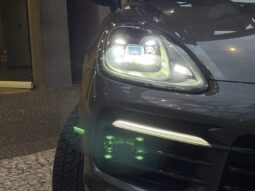 
										PORSCHE CAYENNE cheio									