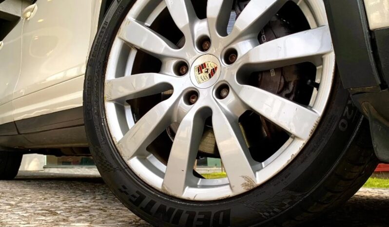 
								PORSCHE CAYENNE cheio									