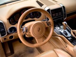 
										PORSCHE CAYENNE cheio									