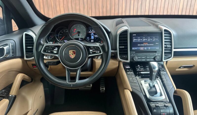 
								PORSCHE CAYENNE cheio									