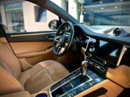 
										PORSCHE MACAN cheio									