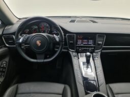 
										PORSCHE PANAMERA cheio									