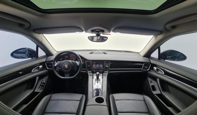 
								PORSCHE PANAMERA cheio									