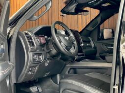 
										RAM 1500 cheio									