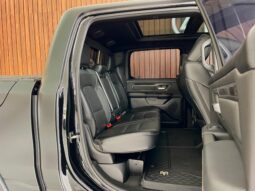 
										RAM 1500 cheio									