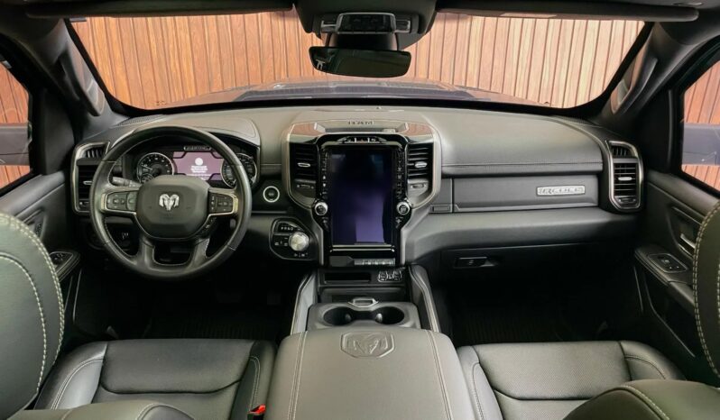 
								RAM 1500 cheio									