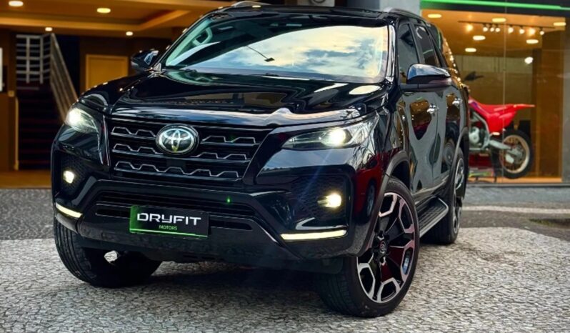 Toyota Hilux SW4 Alphaville