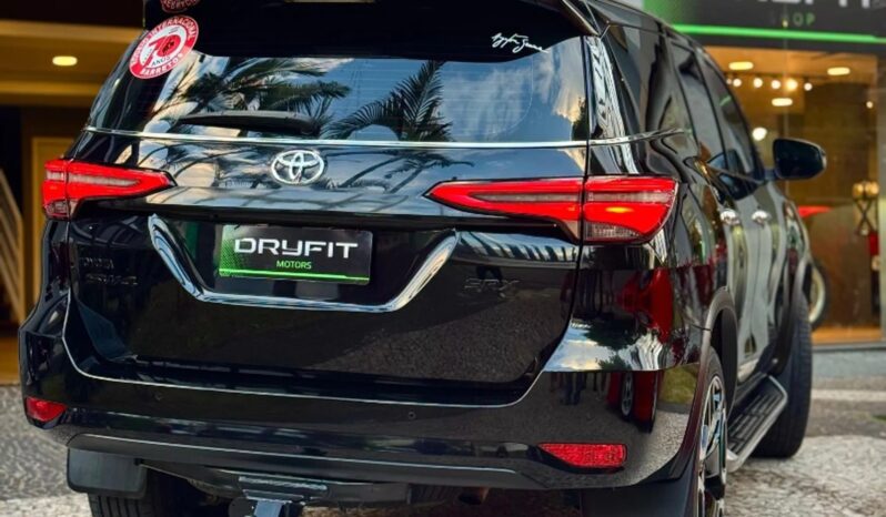 
								TOYOTA HILUX SW4 cheio									