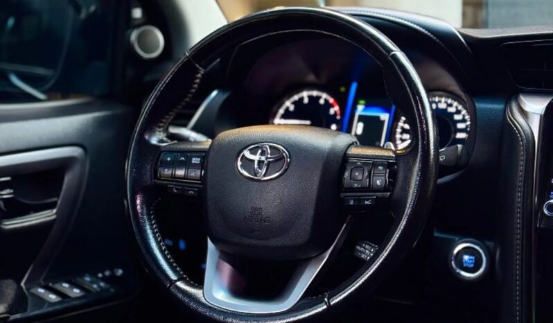 
								TOYOTA HILUX SW4 cheio									