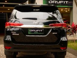 TOYOTA HILUX SW4