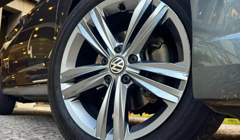 
								VOLKSWAGEN JETTA cheio									