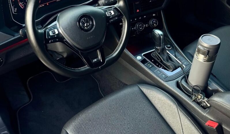 
								VOLKSWAGEN JETTA cheio									