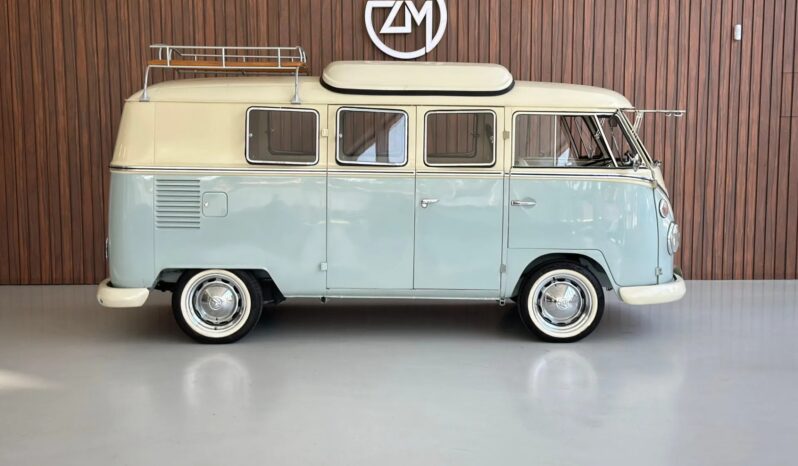 
								VOLKSWAGEN KOMBI cheio									