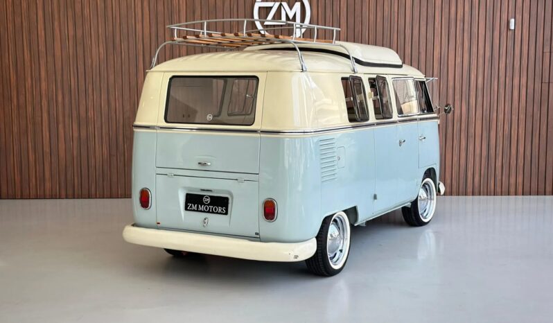 
								VOLKSWAGEN KOMBI cheio									