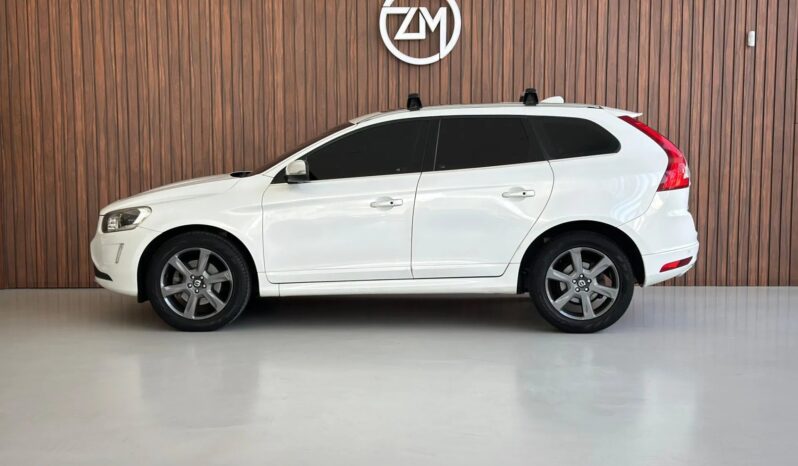 
								VOLVO XC60 cheio									